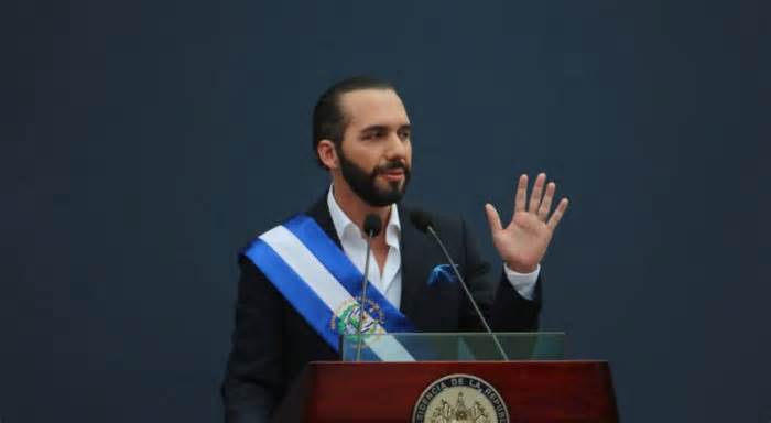 Pro-Bitcoin El Salvador President Nayib Bukele Meets Elon Musk At Tesla's Giga Texas, Hails Billionaire CEO As 'One Of The Great Minds Of Our Time'