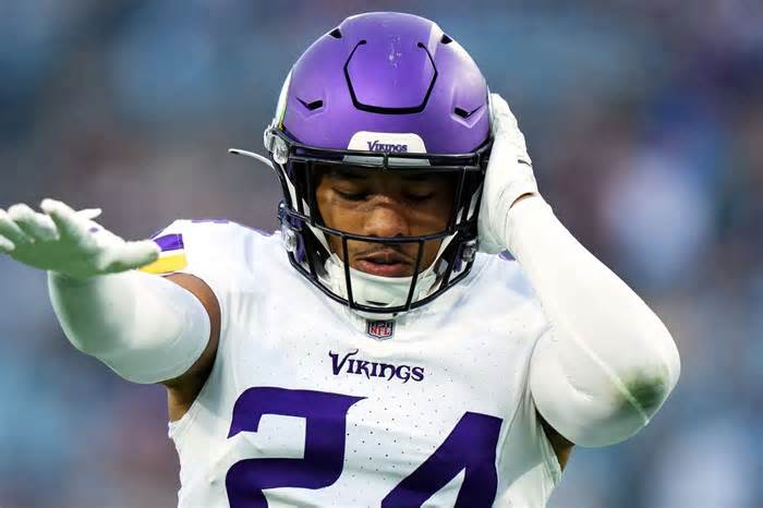 Minnesota Vikings’ Camryn Bynum Does Hilarious Celebration Dance Inspired by Breakdancer Raygun