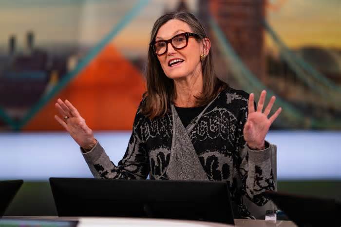 Cathie Wood’s ARK Invest predicts SpaceX will be worth $2.5 trillion by 2030—and the key to Elon Musk’s Mars ambitions will be Starlink