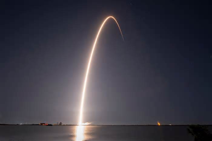 With FAA OK, SpaceX back to normal Falcon 9 launches