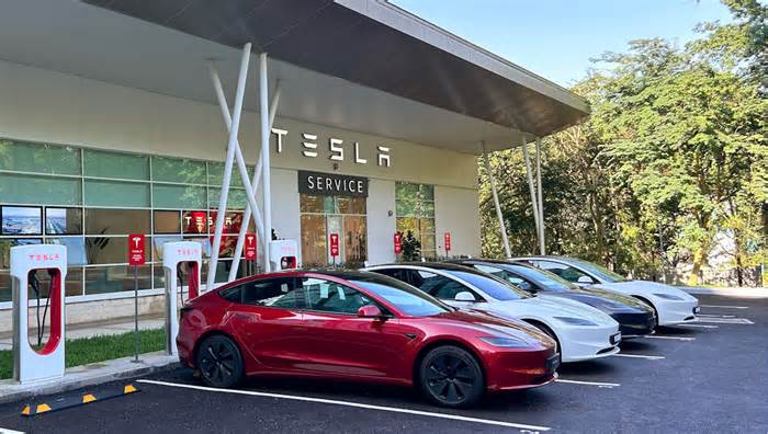 Tesla offers extra RM10,000 off to encourage Malaysians to switch their ICE car to Tesla EVs