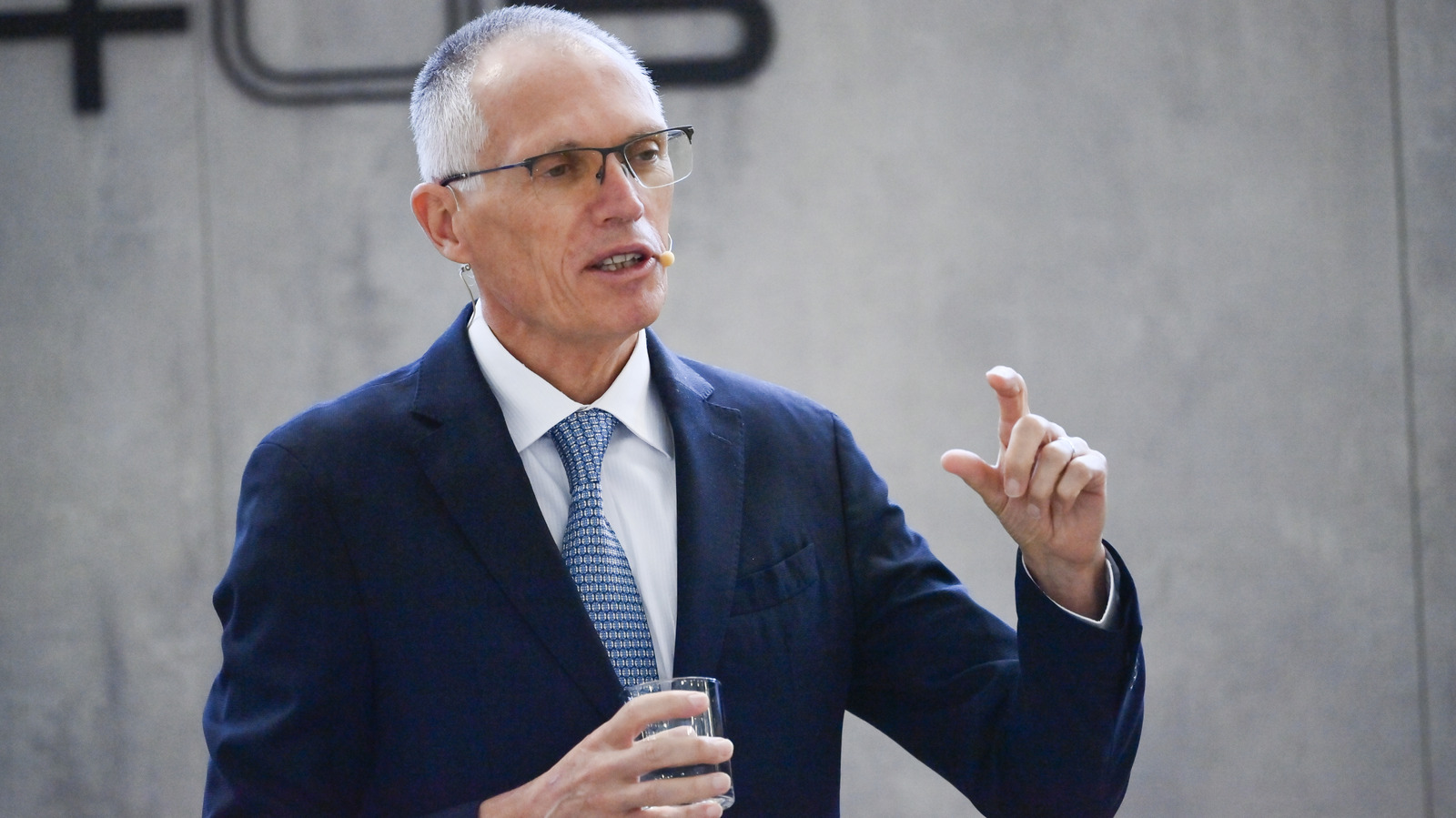 Former Stellantis CEO Says Elon Musk Might Ditch Car Business To Focus On Robots And Spaceships