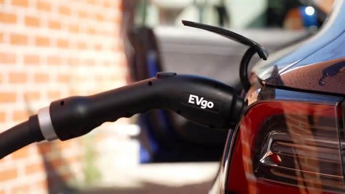 It’s official – Tesla-based plug will be the new federal EV charging standard