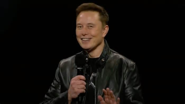 Elon Musk is $26 billion richer after Tesla's best day on the stock market since 2013