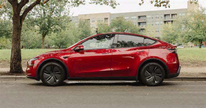 Tesla Begins Limited Robotaxi Service in Austin