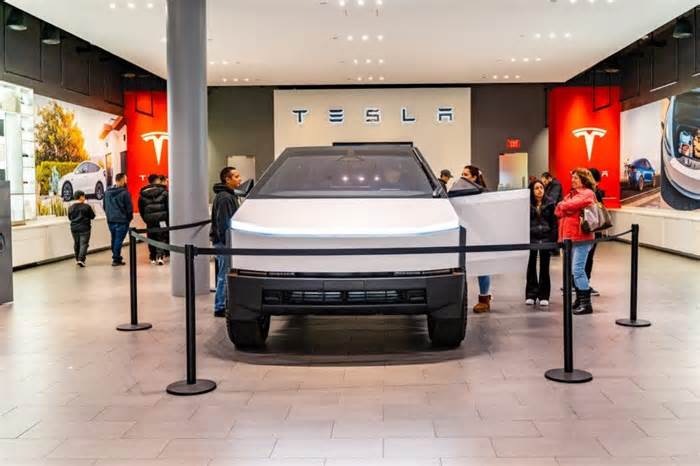 Tesla Cybertruck Leads The Pack As Most Popular EV Truck In US In Q3, Outselling Rivals From Ford, GM And Rivian Combined