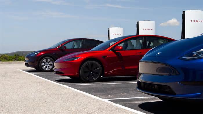 Here's How Much It Costs To Charge A Tesla In The USA's Most Expensive State