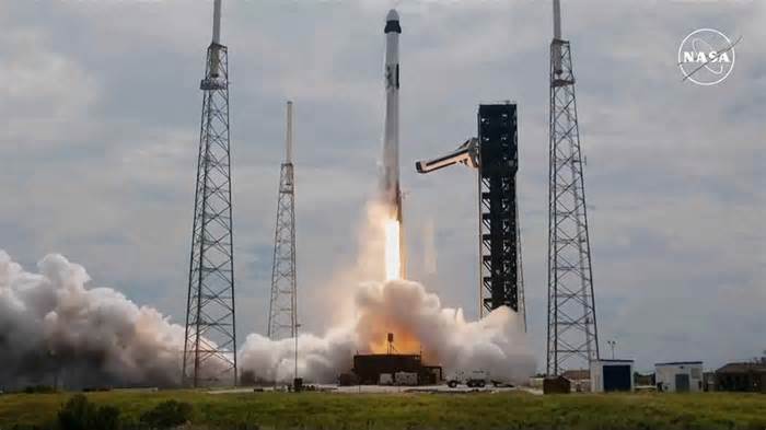 What it would mean for NASA to lose Musk's SpaceX Dragon spacecraft