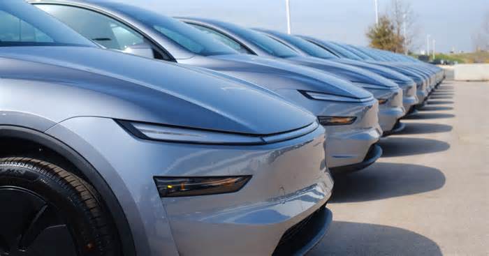 Tesla Model Y Now Costs Less Than Model 3 in Canada After Massive Price Drop