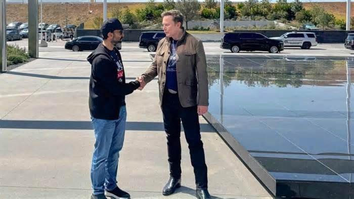 Sheikh Tahnoon meets Elon Musk, Jeff Bezos to explore AI collaboration opportunities