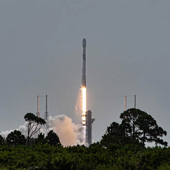 SpaceX Falcon 9 boosts Cygnus space station cargo ship into orbit