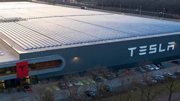 Germany: WWII 2 bomb found at Tesla Gigafactory to be detonated on Saturday