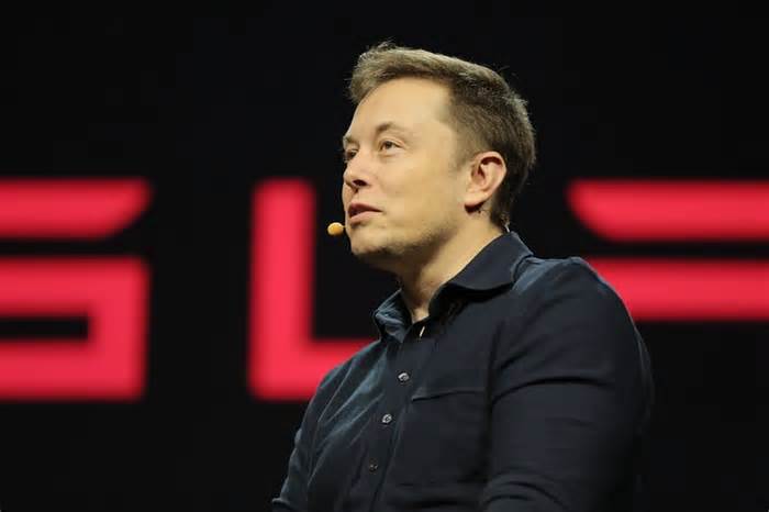 Elon Musk’s Net Worth Surpasses $400 Billion