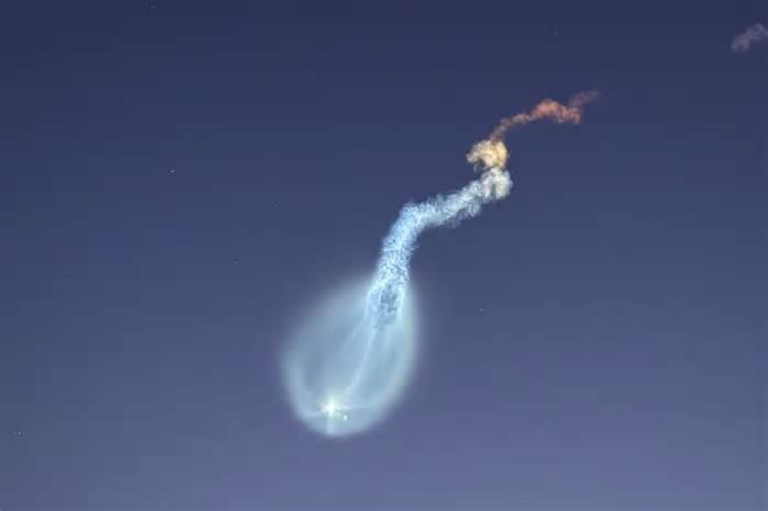 SpaceX’s Falcon Rocket Places 24 More Starlink Satellites Into Space