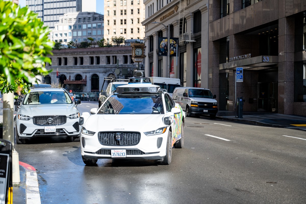 Safety record for autnomous vehicles brings more questions