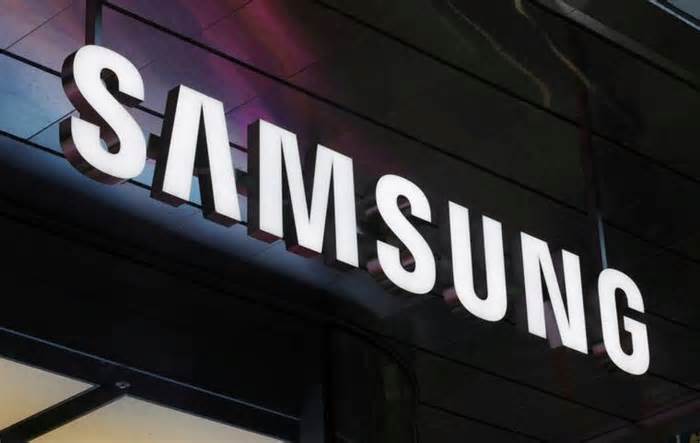 Tesla inks $16.5B chip deal with Samsung to boost AI chip production