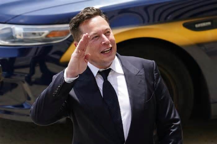 Tesla shareholders strongly support Elon Musk's $44.9-billion pay package