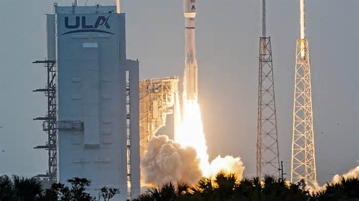 SpaceX-ULA doubleheader: Two rockets to launch in 5.5 hours Monday morning from Cape Canaveral