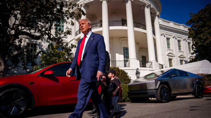 Trump wants to get rid of his red Tesla after feud with Musk