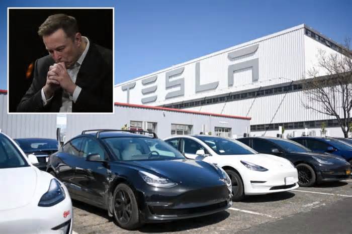 Elon Musk’s Tesla yanks summer internship offers to students amid massive job cutting