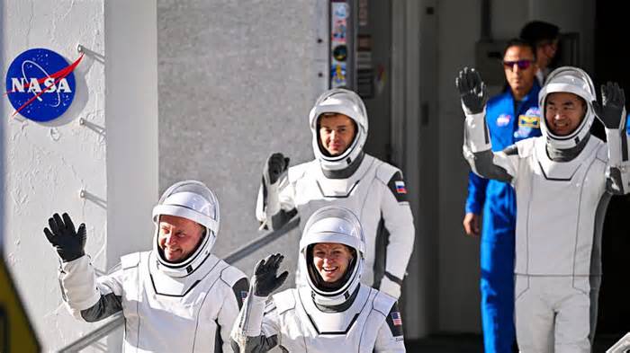 Launch of SpaceX and NASA crew to ISS from Cape Canaveral delayed due to weather