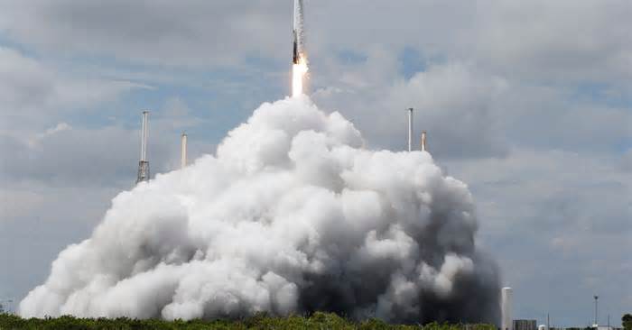 FAA authorizes Oct 7 flight for SpaceX Falcon 9 vehicle