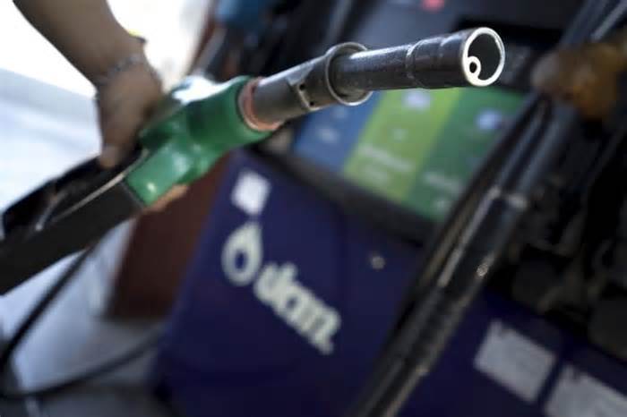 Enphase Energy stock faces market share pressure as RBC raises price target