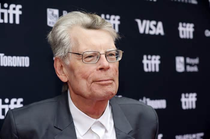 Stephen King's New Warning About Donald Trump Takes Off Online