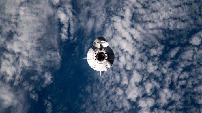 SpaceX Crew-8 Astronauts Enter Dragon & Undock From ISS For Return Home