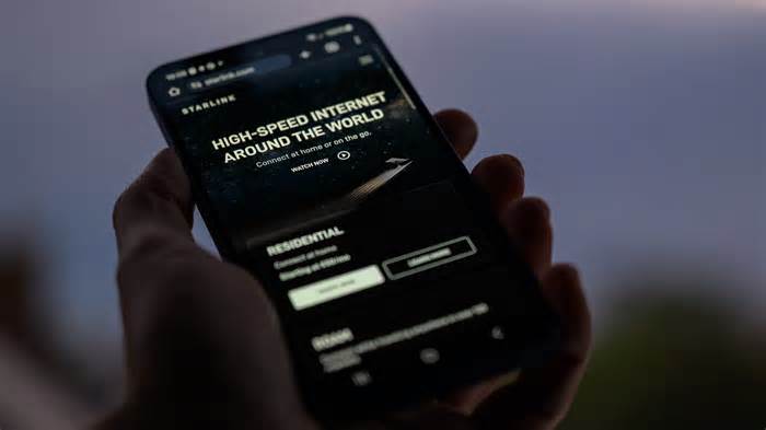 SpaceX Tips 'Starlink Community' for Cheaper, Shared Satellite Internet Access