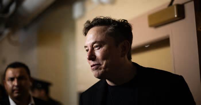 Tesla Grants Musk $29 Billion in Stock to ‘Keep Elon’s Energies Focused’