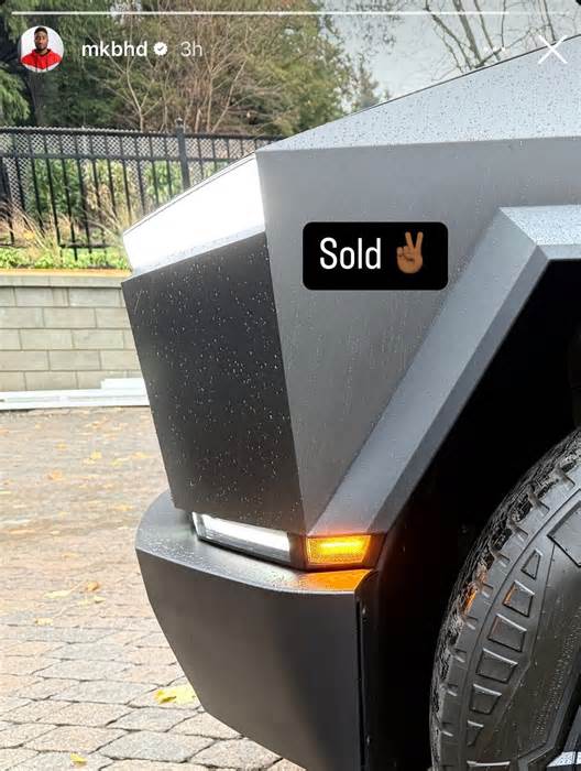 Social Media Star Sells His Tesla Cybertruck Because He "Liked the Rivian Better"