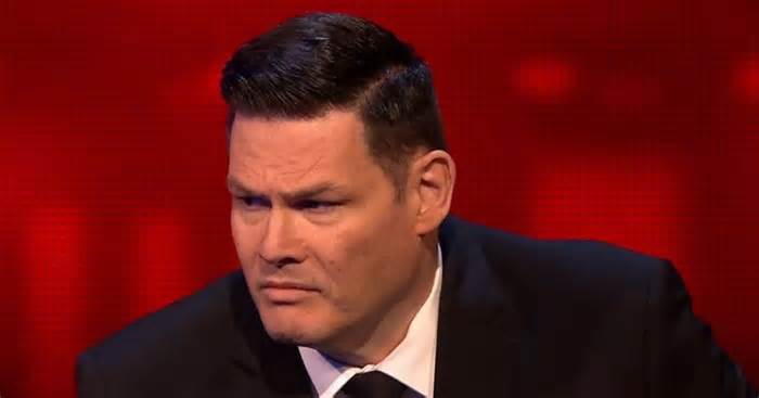 The Chase's Mark Labbett supported by Paul Sinha after suffering 'breakdown' on ITV show