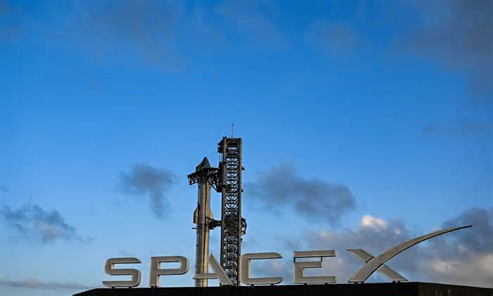 Elon Musk’s SpaceX Starship explodes on test stand