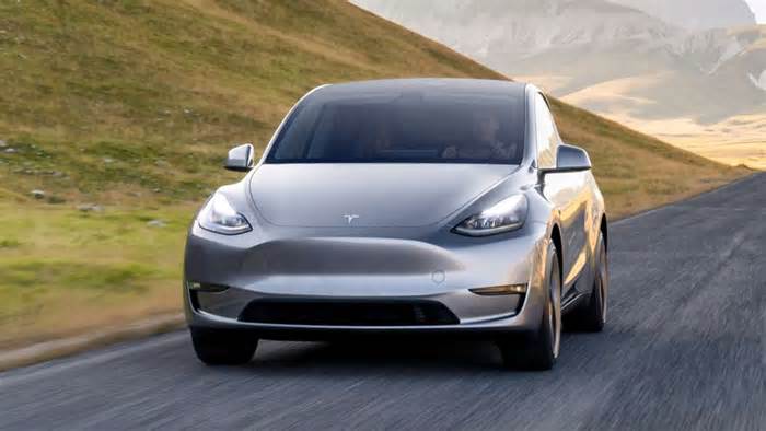 All aboard! Tesla Model Y finally available with seven seats