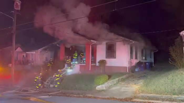 2 displaced after house fire on Rich Avenue, Winston-Salem fire crews say