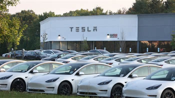 Tesla Ditches Plans for $25,000 EV