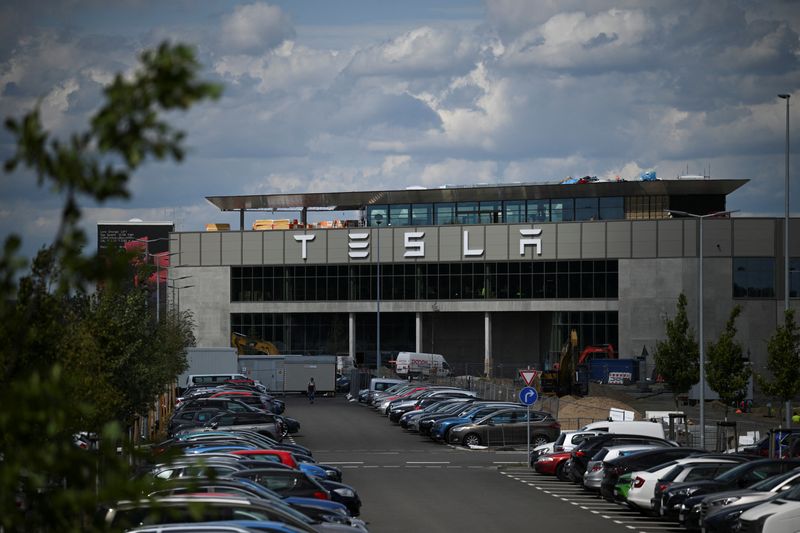 Tesla reduces Berlin staff by 1,700, Handelsblatt reports