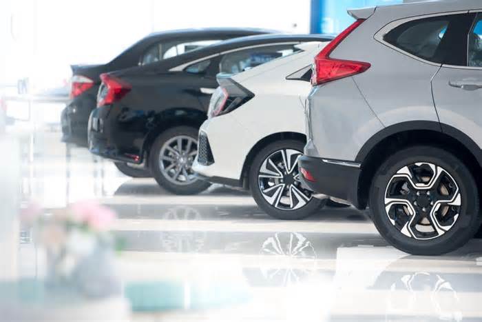 New Vehicle Prices Rise Slightly in October, But So Do Incentives