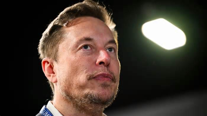 Elon Musk predicts ‘few rough quarters’ for Tesla, shares drop by 5%