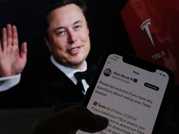 Tesla earnings live updates: Company beats profit estimates for the 3rd quarter, stock jumps 7%