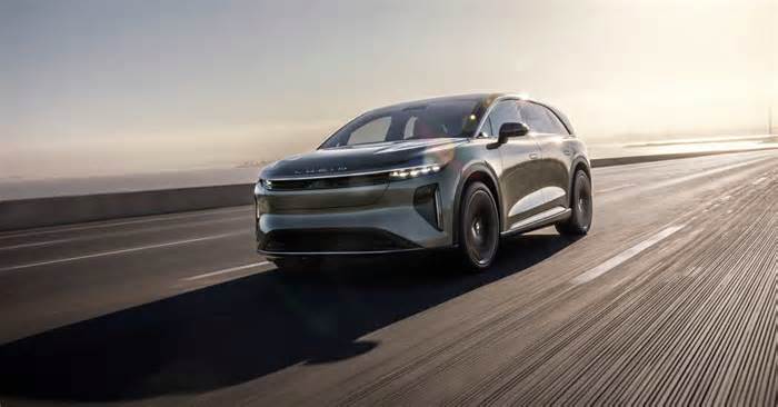 Lucid Gravity puts Tesla Model X on notice with 800 horsepower and 440+ miles of range