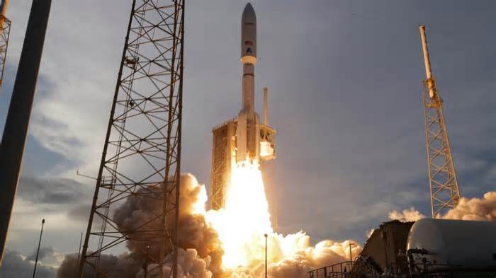 Australia skips Starlink for Amazon’s Project Kuiper satellite internet