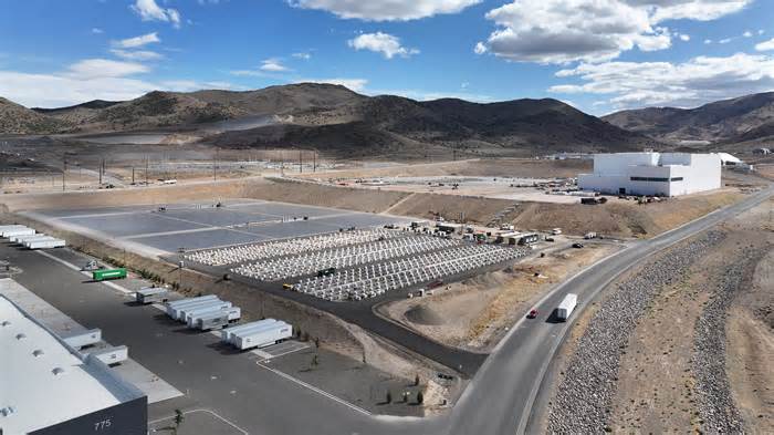 Redwood Energy powers massive data center with used EV batteries in Nevada