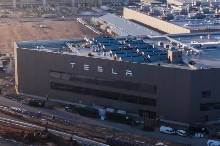 Inspection visits to Tesla employees on sick leave