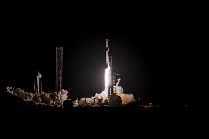 SpaceX plans to send another batch of Starlink satellites from Florida coast