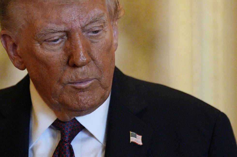 'Lame duck': Analyst says Trump in 'position of a political loser'