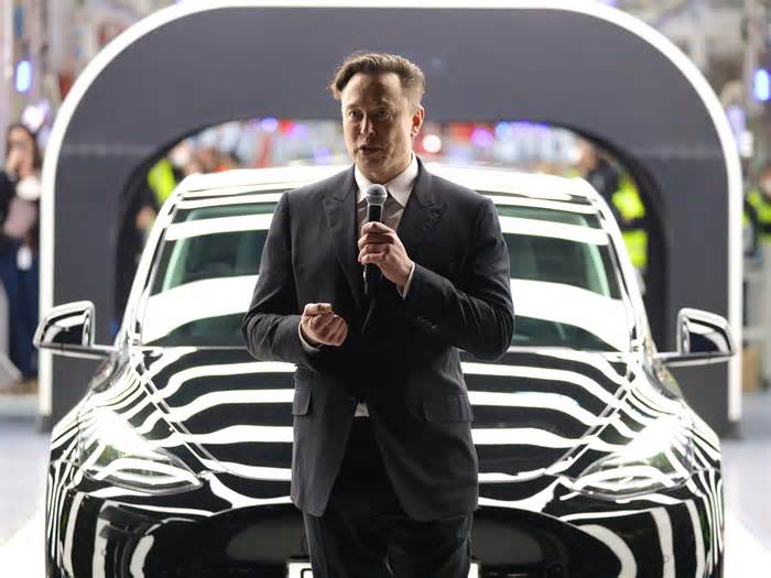 Elon Musk says making a regular $25,000 Tesla would be 'pointless' as he goes all-in on robotaxis