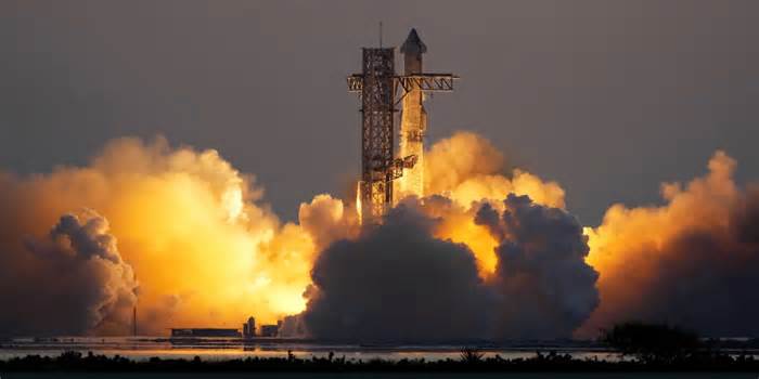 SpaceX Catches Huge Booster Back at Launchpad