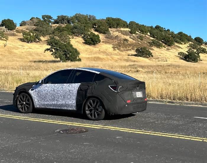 Tesla’s new Model Y Performance spotted testing